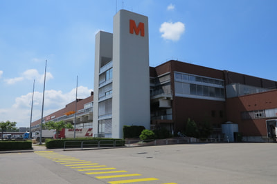 Vue extérieure du bâtiment principal